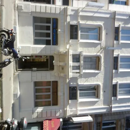Bearnais Hotel *